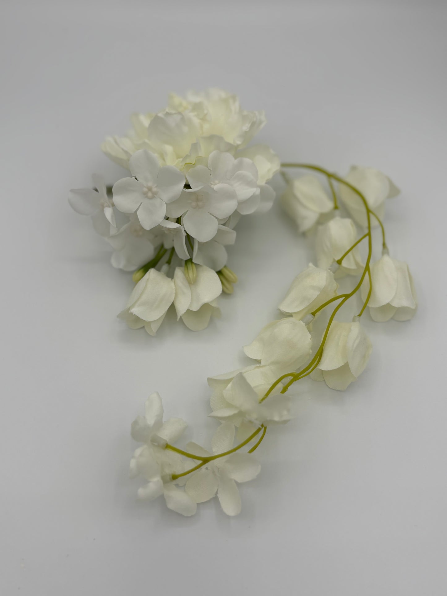 White Garden Hair Clip