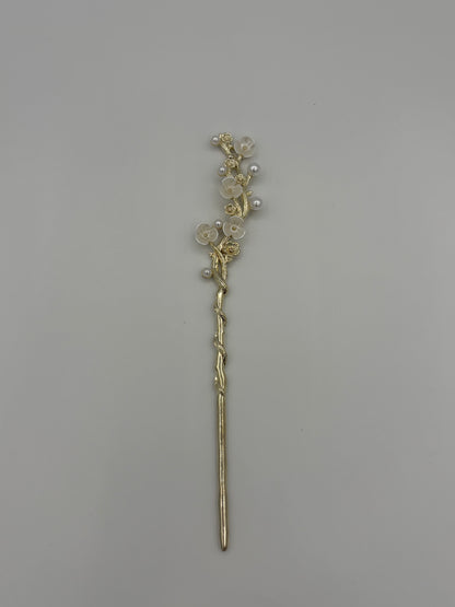 Pearl Lapel Pin