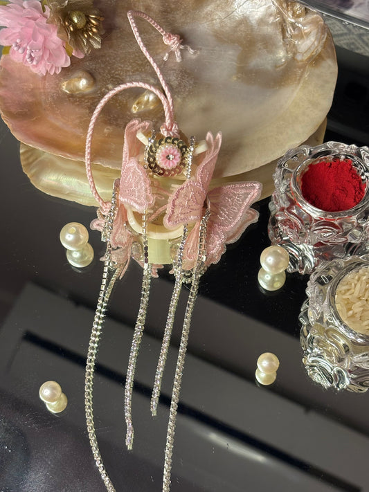 Pink Butterfly Clutcher Lumba