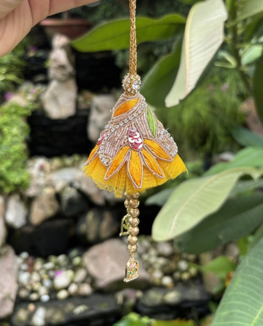 Yellow Lumba With Golden Tones