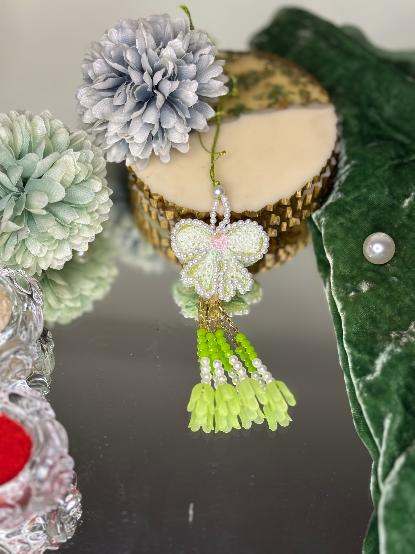 Green Bow with Pearls Lumba