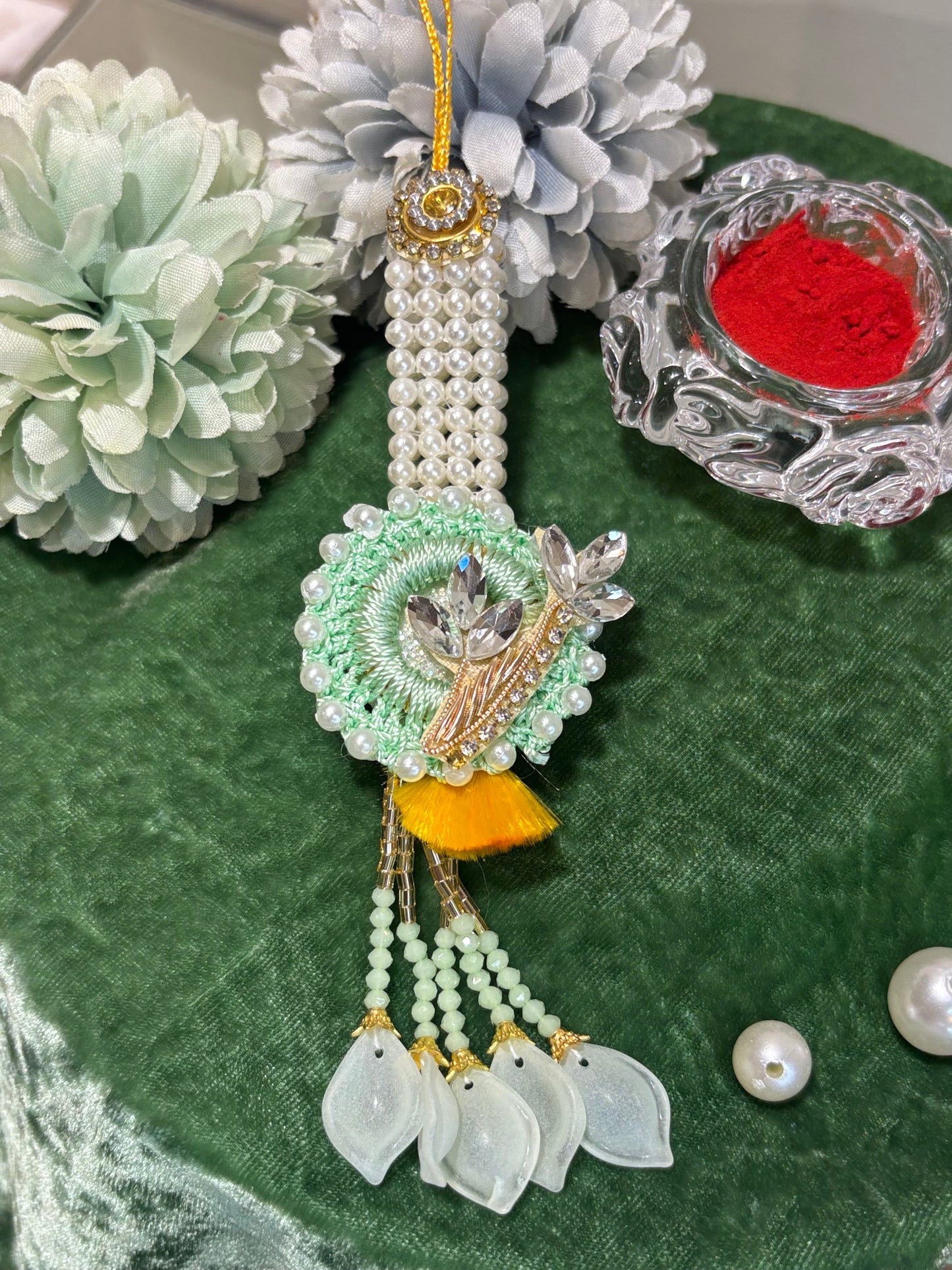 Pearl & Green Lumba